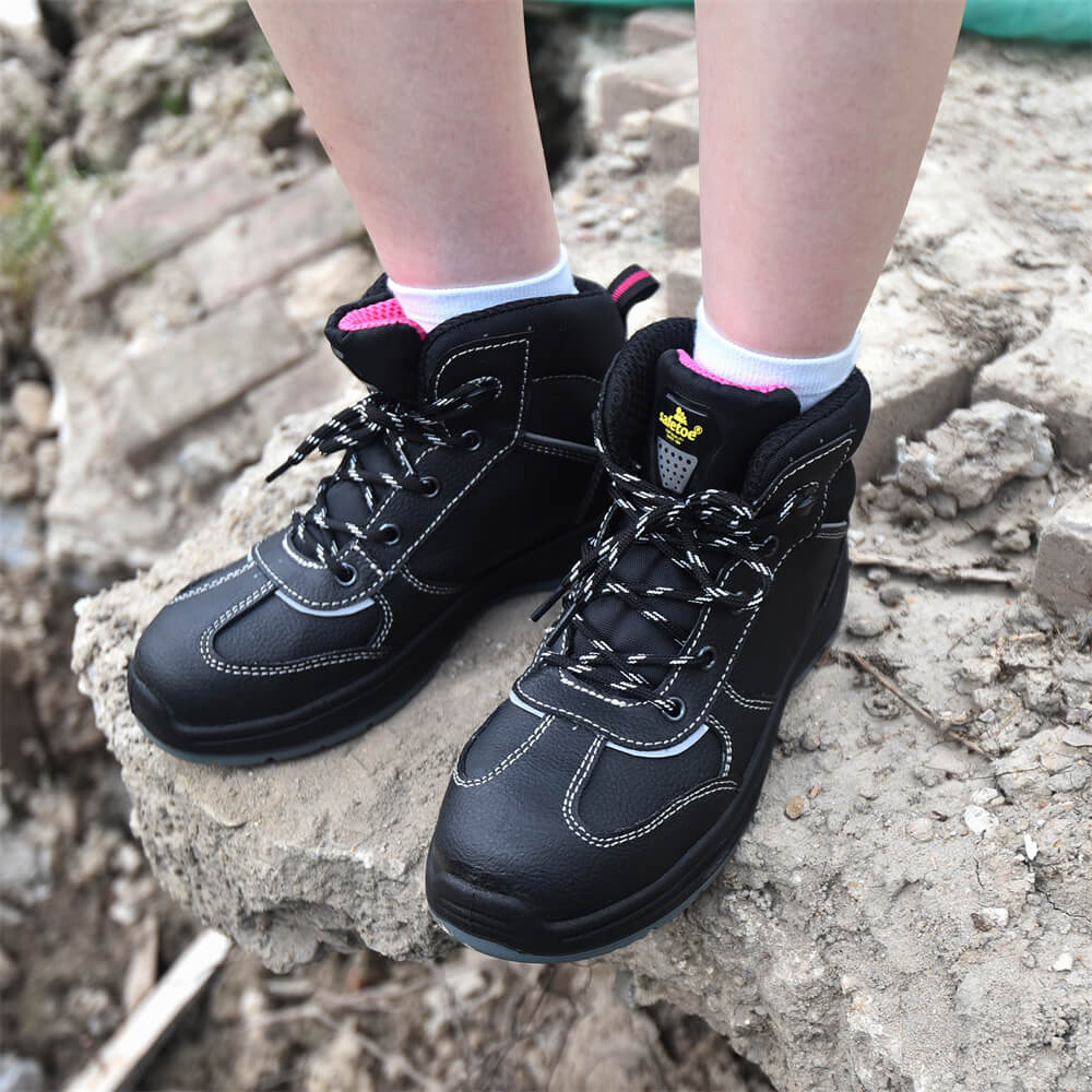 Finding The Perfect Fit: Women's Work Boots Sizing Guide